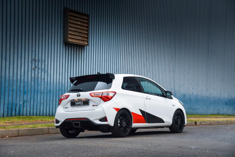  Toyota Yaris GRMN 2018 года  (ZA) (фото 31 из 40)